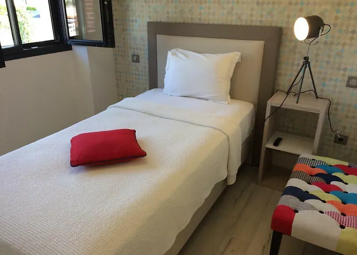 87 - Ay Champagne Holiday home